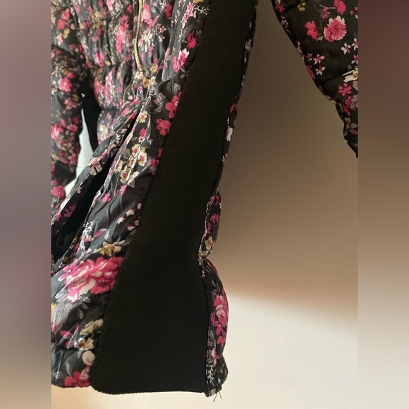 Womens Reversible Jacket - Picture 5 of 10